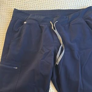 Women’s Zamora scrub pants in Navy